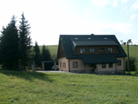 FERIENHAUS BERGBLICK HOLZHAU, ca. 700m Höhenlage und Talblick auf das grüne Muldental